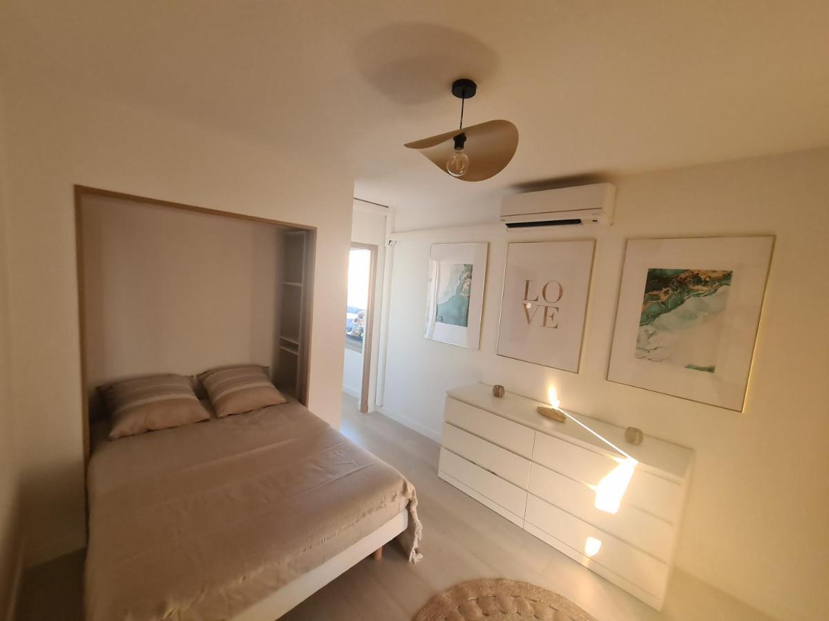 Appartement Lumineux Avec Vue Sur Mer A 50 M De La Plage Et Du Centre Ла-Гранд-Мот Экстерьер фото