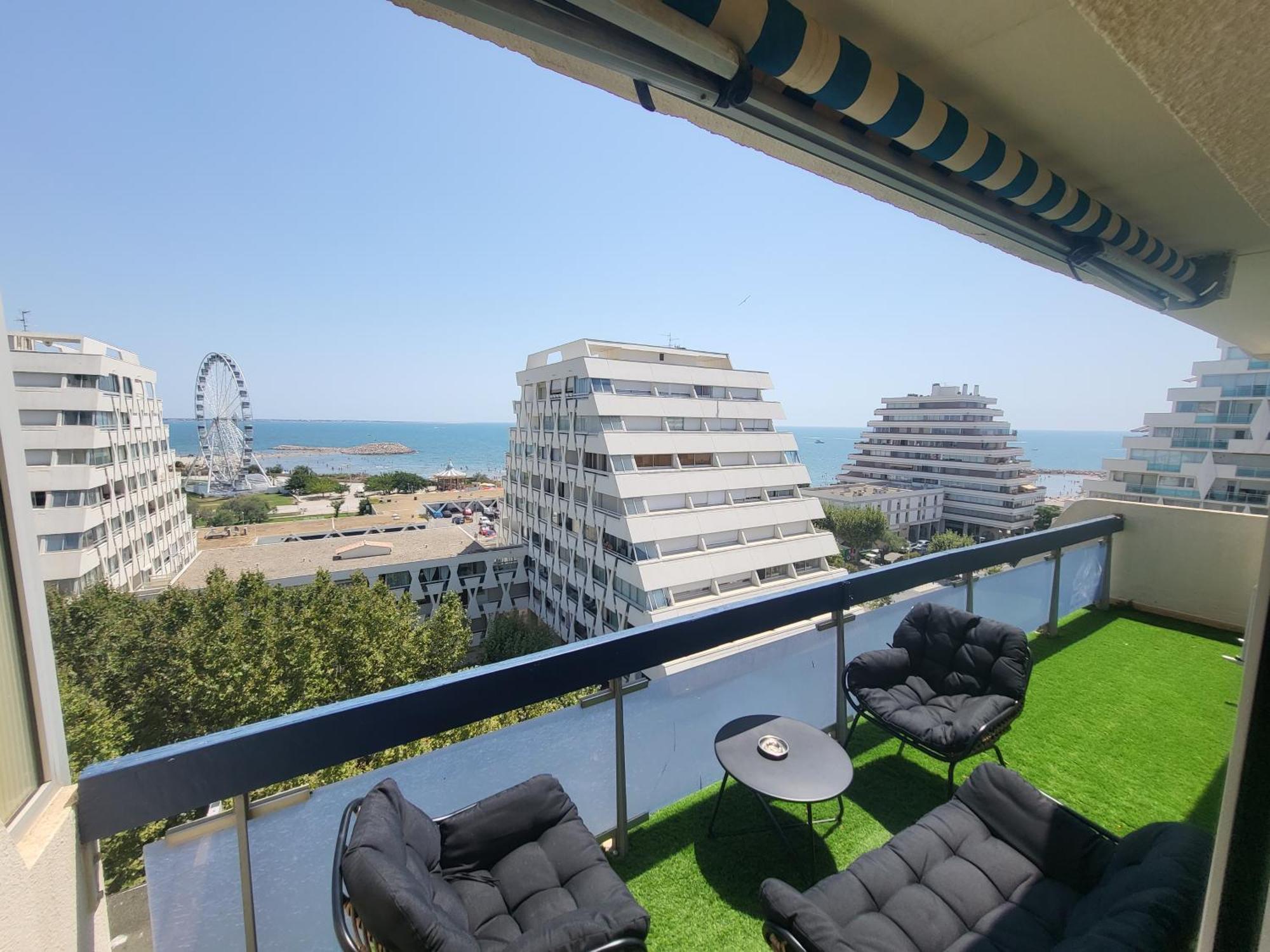 Appartement Lumineux Avec Vue Sur Mer A 50 M De La Plage Et Du Centre Ла-Гранд-Мот Экстерьер фото